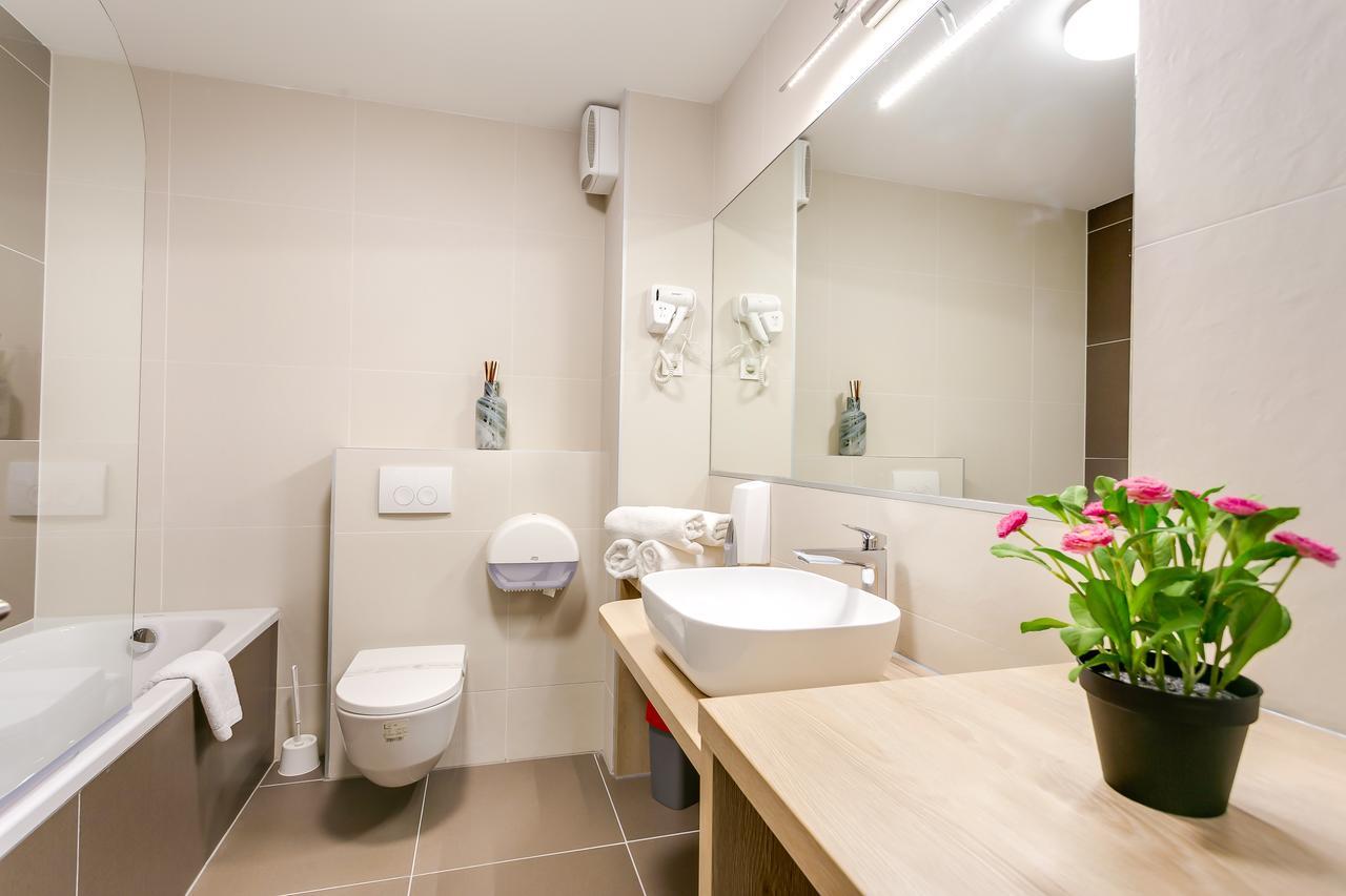 Apartment Moving Загреб Екстериор снимка
