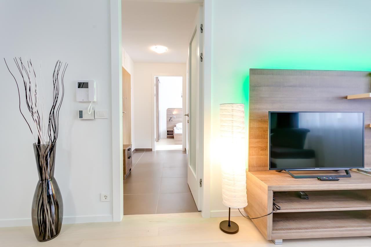 Apartment Moving Загреб Екстериор снимка